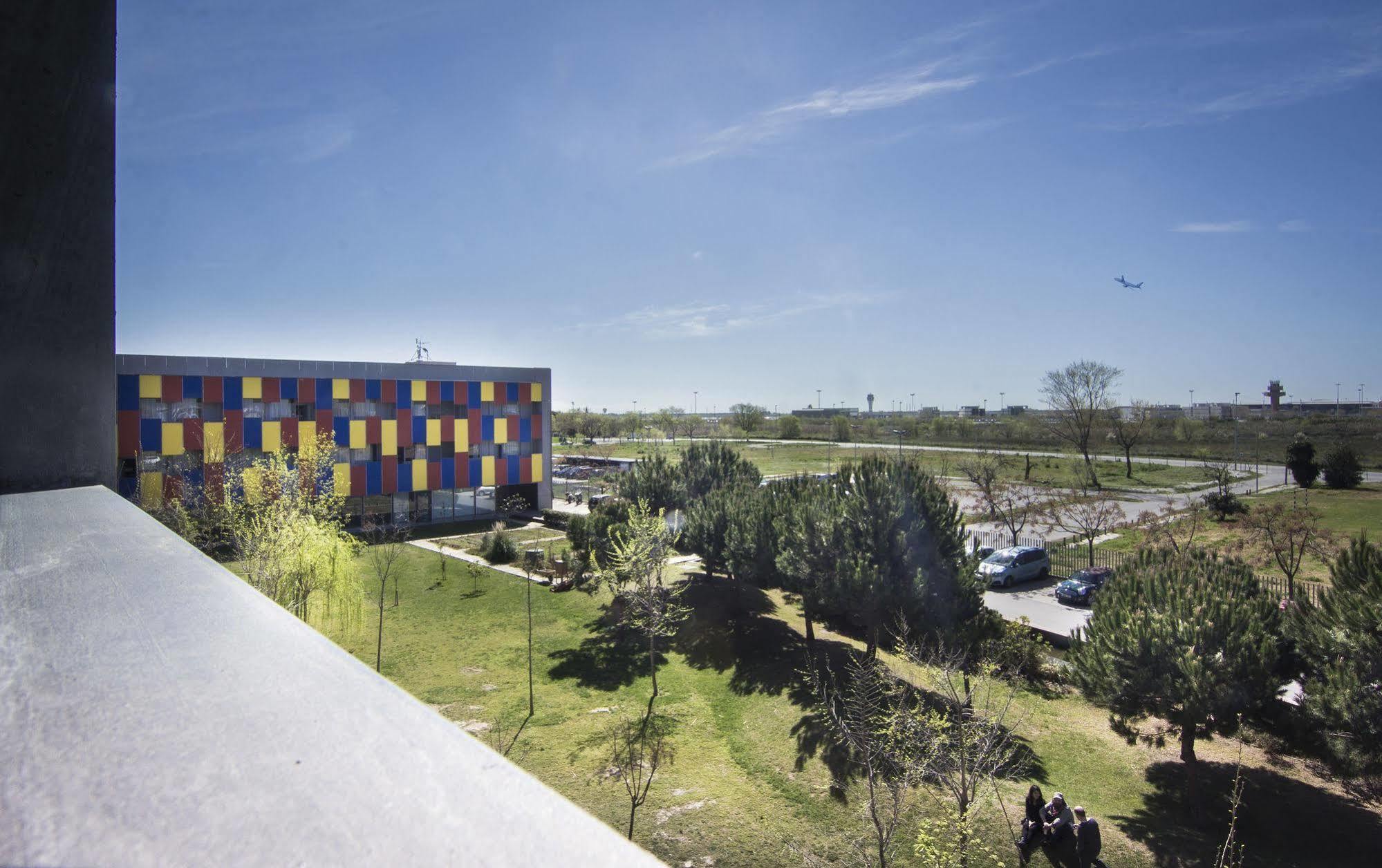 Centre Esplai Albergue El Prat de Llobregat Ngoại thất bức ảnh