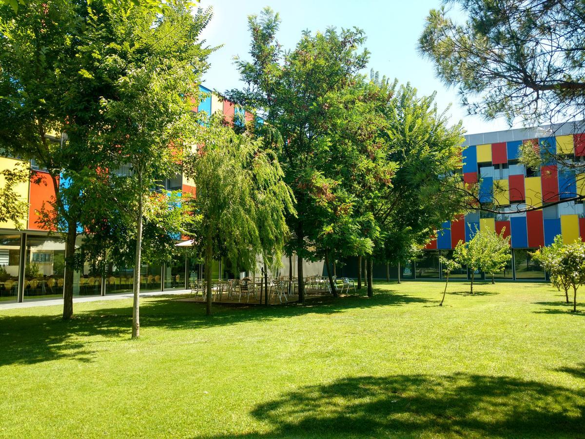 Centre Esplai Albergue El Prat de Llobregat Ngoại thất bức ảnh