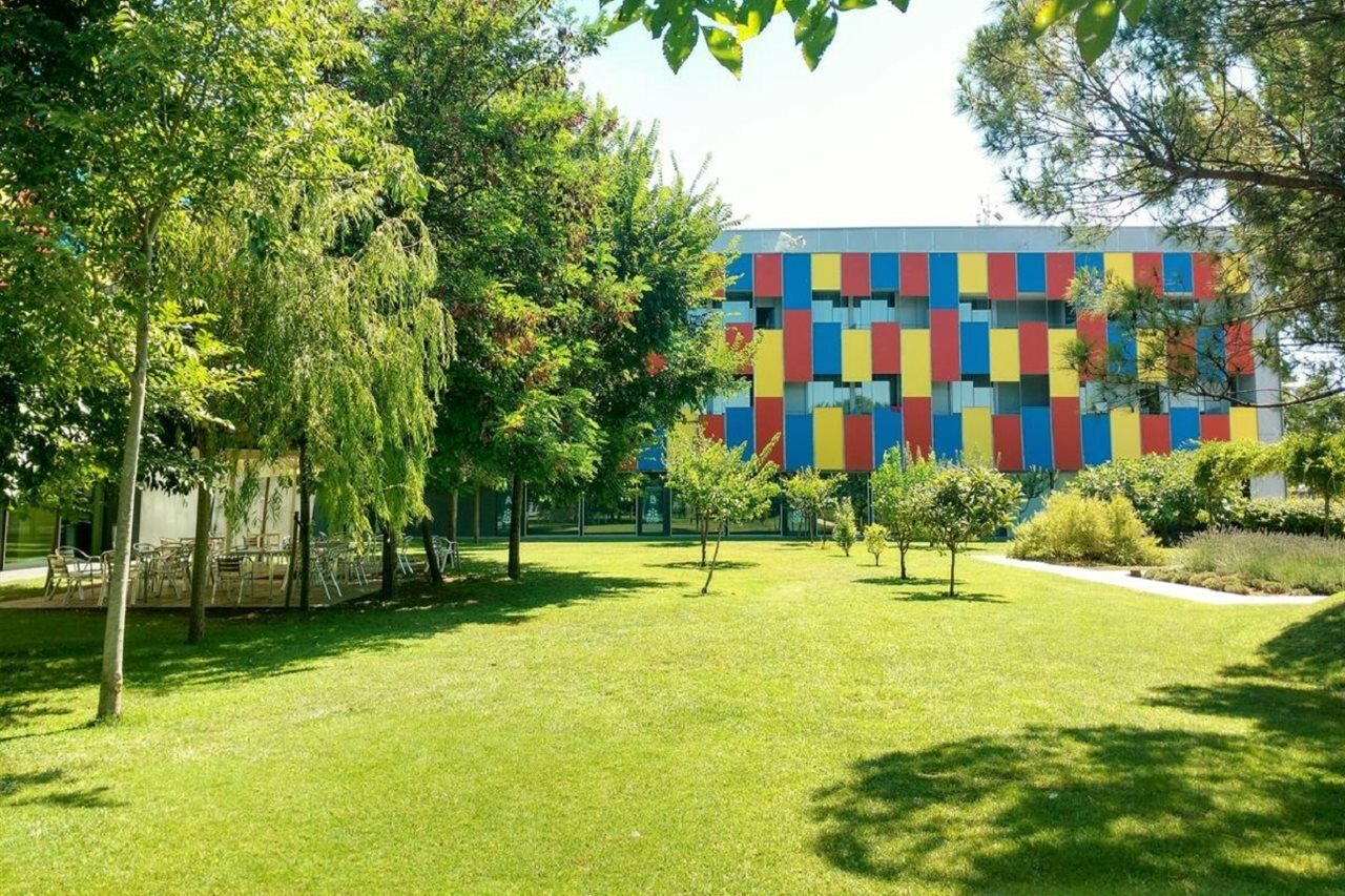 Centre Esplai Albergue El Prat de Llobregat Ngoại thất bức ảnh